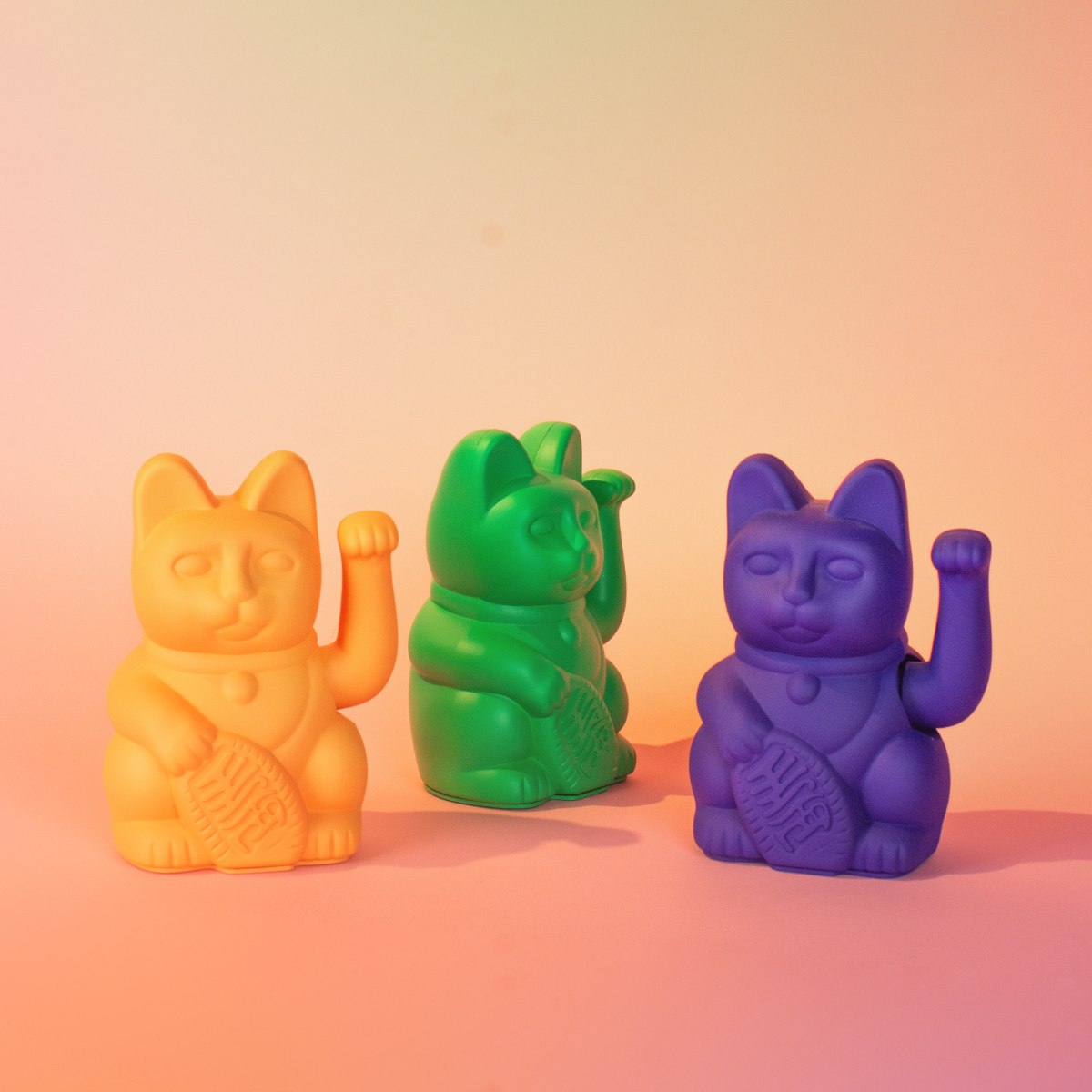 Lucky Cat Classic - Peach