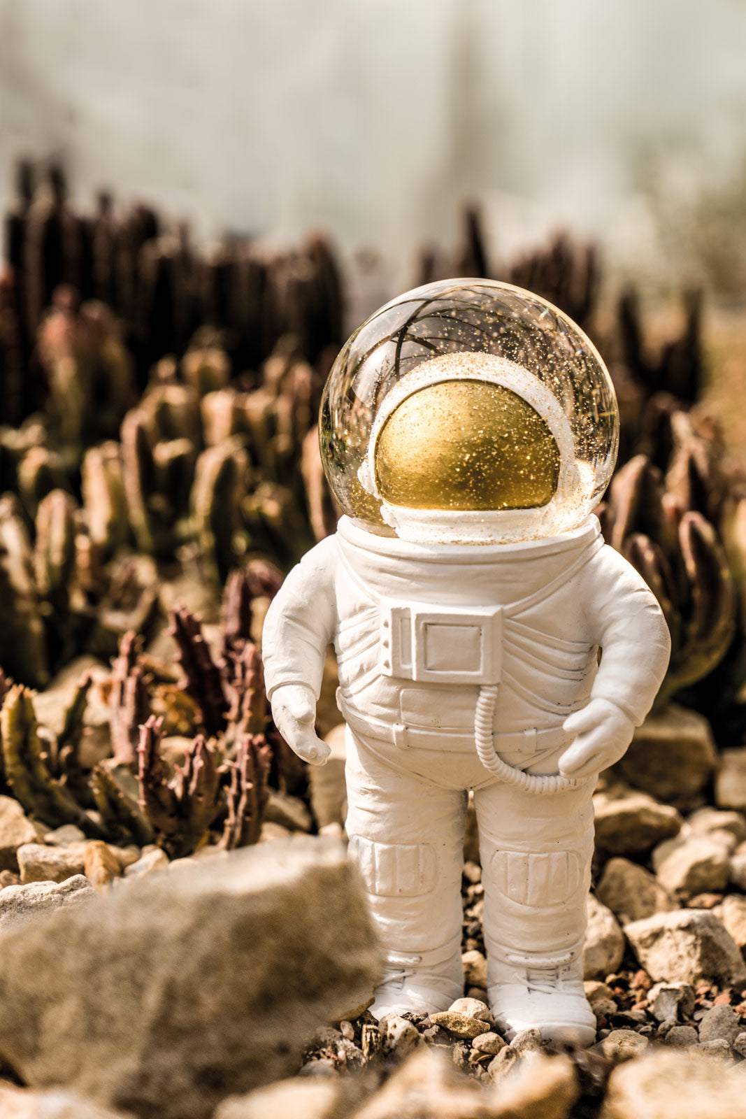 Summerglobe - The Astronaut /Glitzerkugel - donkey products